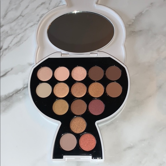 Model Co + Karl Lagerfeld Warm Nude Eyeshadow - Picture 4 of 16